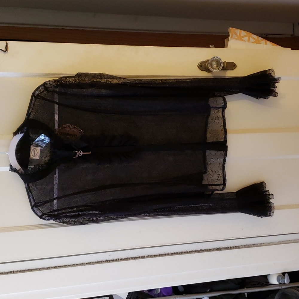 Banned Apparel Lace Top Size 3XL